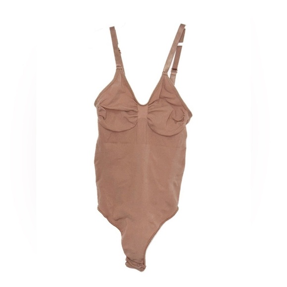 SKIMS SEAMLESS SCULPT THONG BODYSUIT IN SIENNA COLOR. STILL IN BOX. - Picture 5 of 5